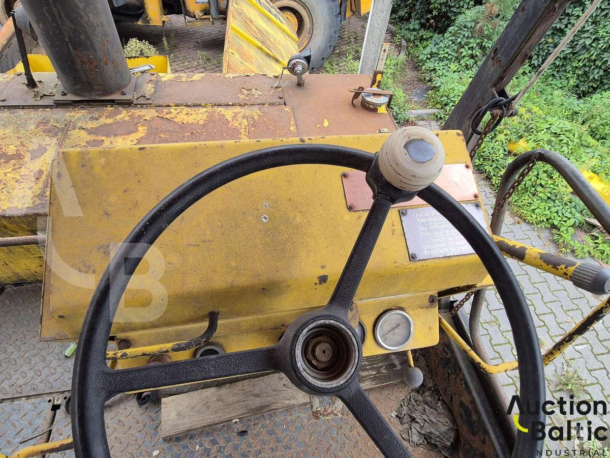 ABG Titan 455, paving machinery