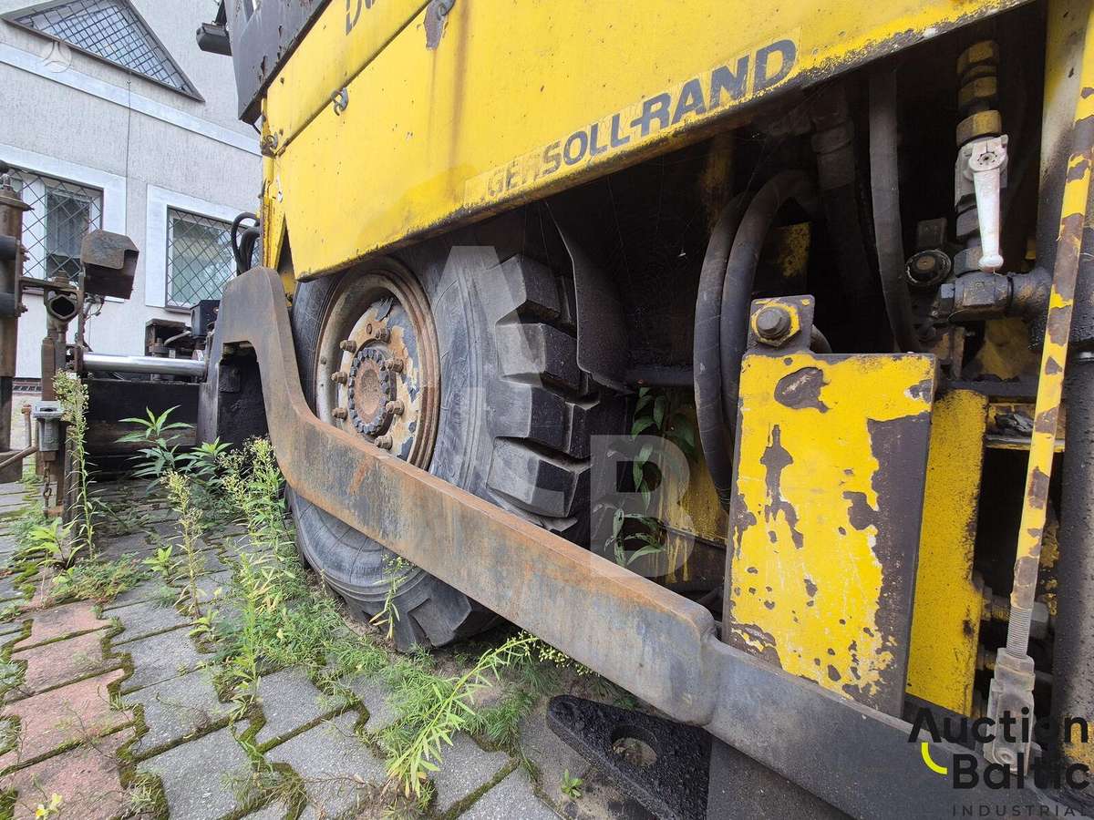 ABG Titan 455, paving machinery