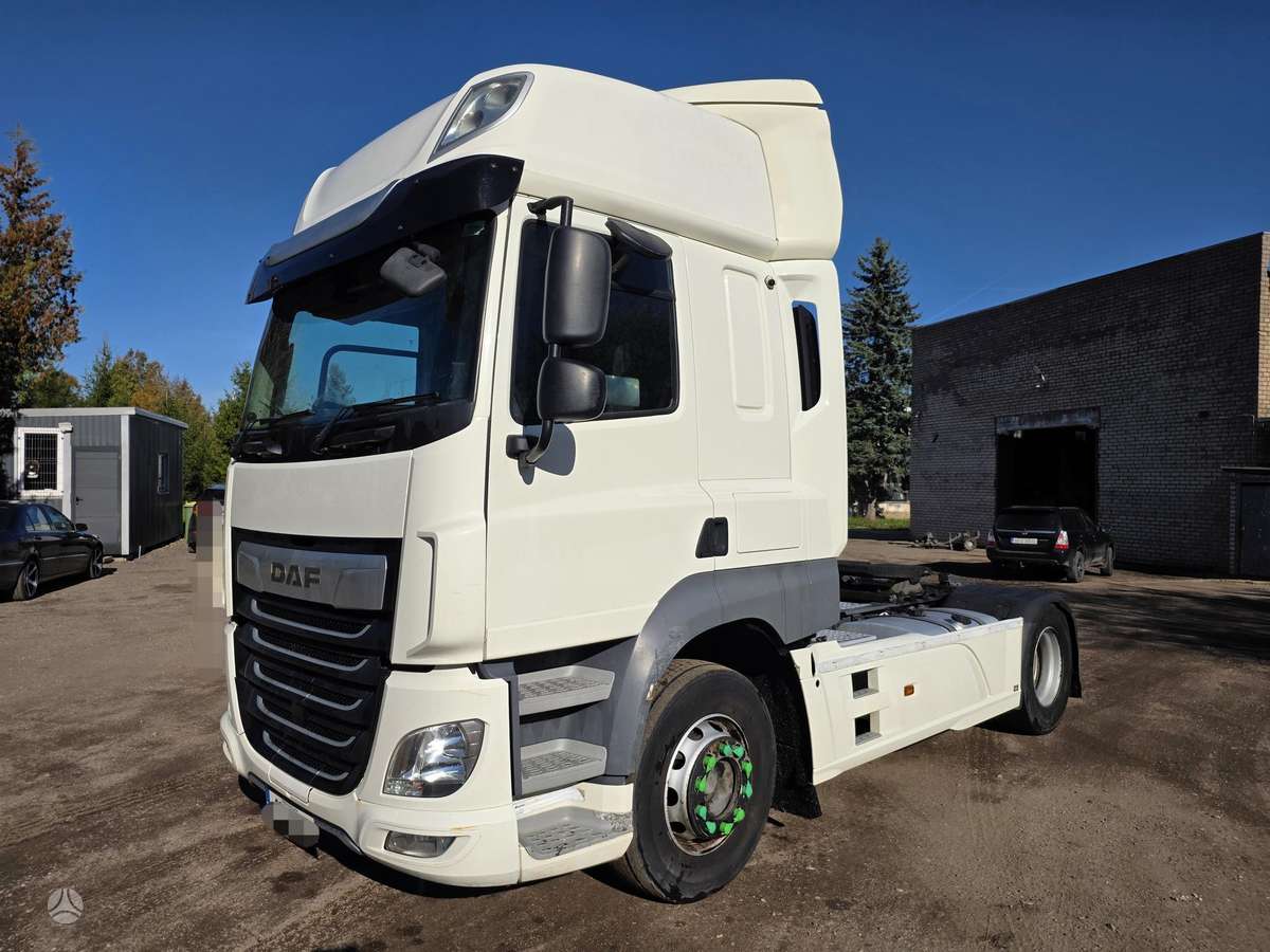 DAF CF430, 2 miegamosios vietos