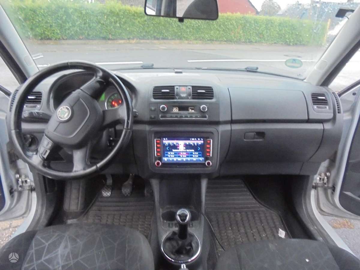 Skoda Fabia, DALYS, dalimis