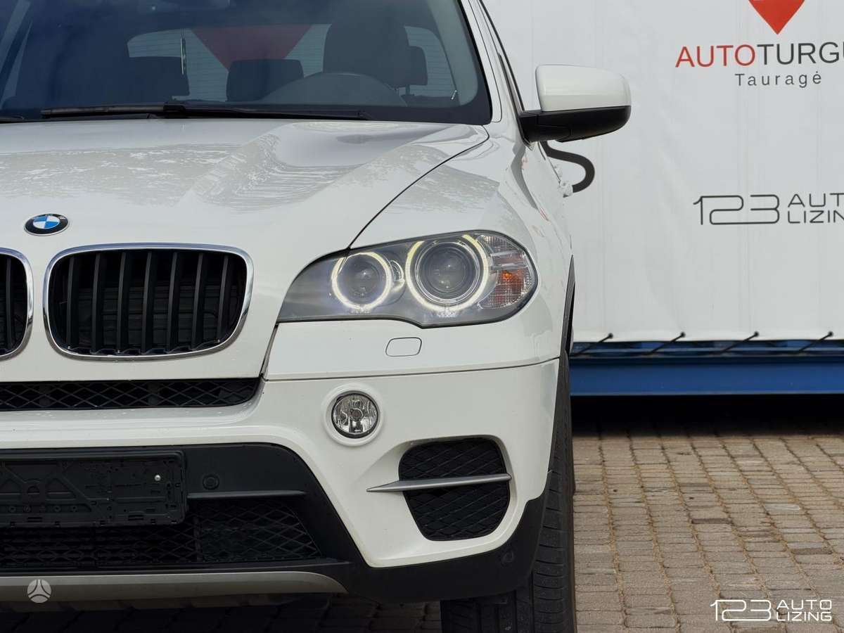 BMW X5, 3.0 l., off-road / crossover