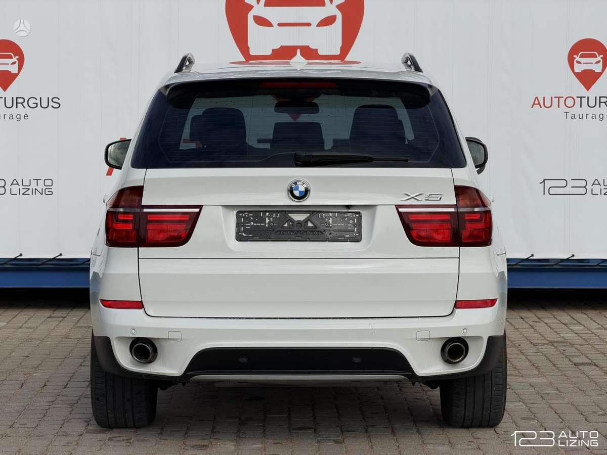 BMW X5, 3.0 l., off-road / crossover
