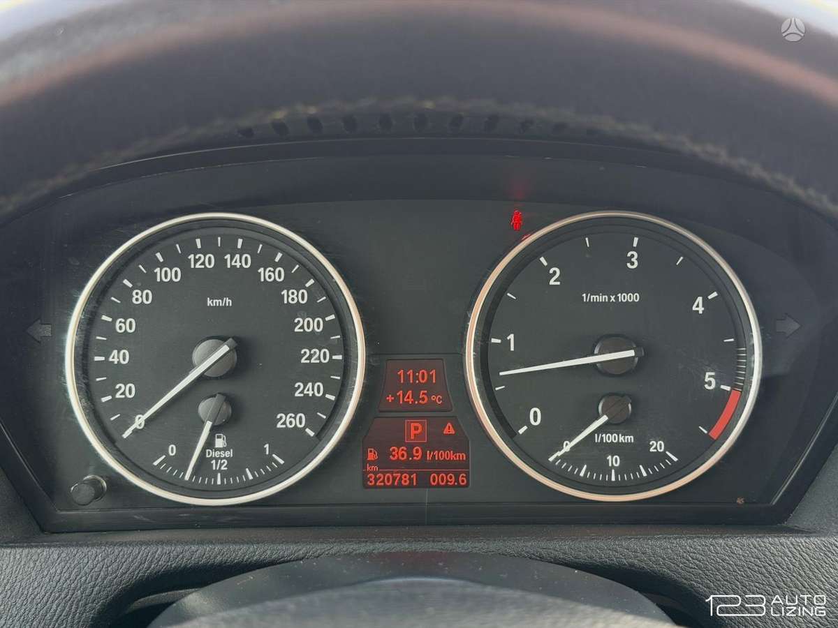 BMW X5, 3.0 l., off-road / crossover