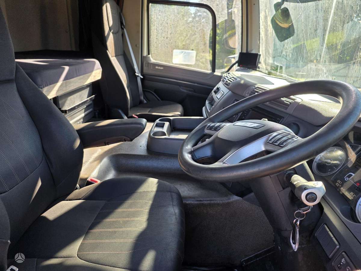 DAF CF430, double sleeper