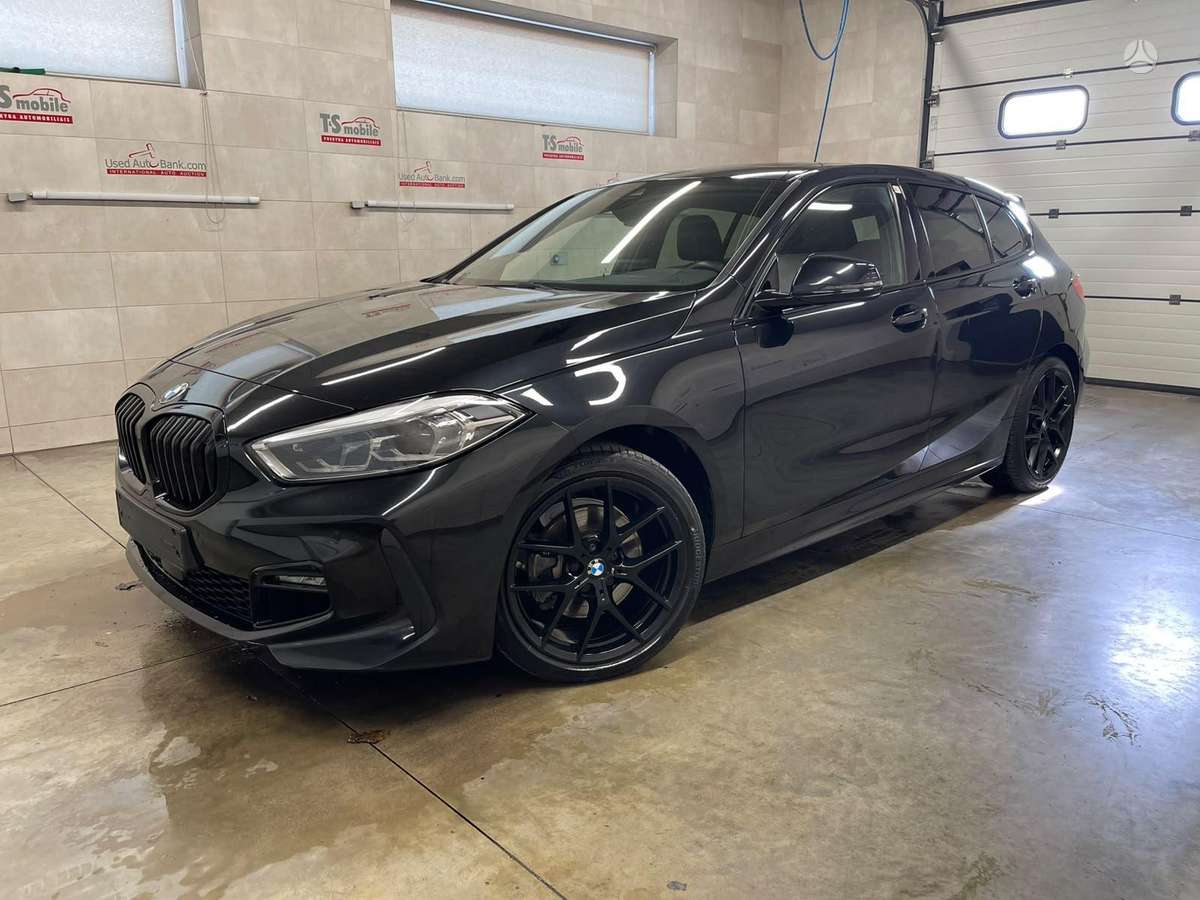 BMW 116, 1.5 l., hatchback