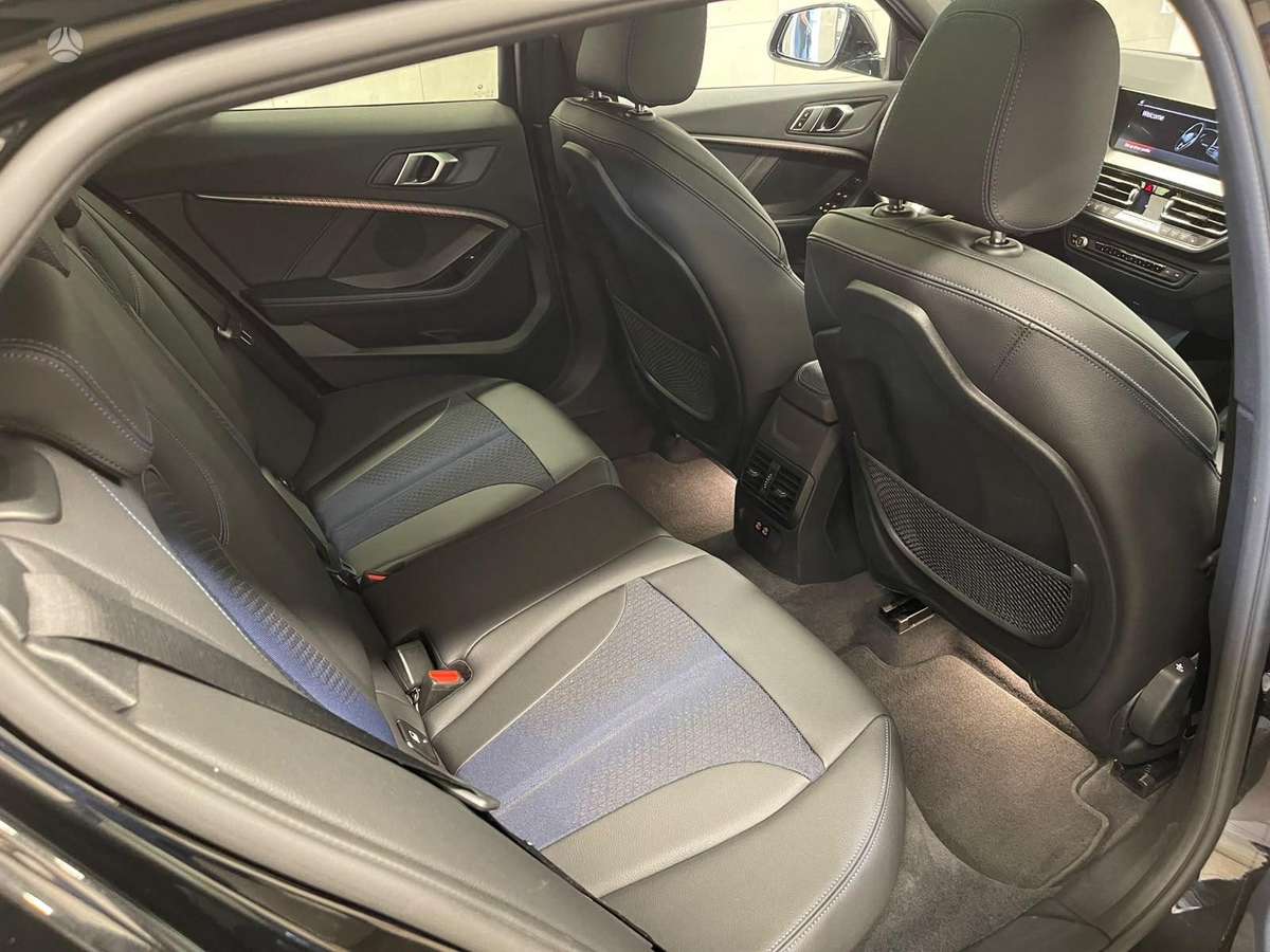 BMW 116, 1.5 l., hatchback
