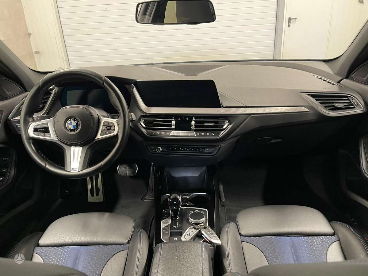 BMW 116, 1.5 l., hatchback