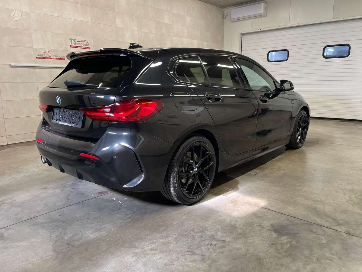 BMW 116, 1.5 l., hatchback