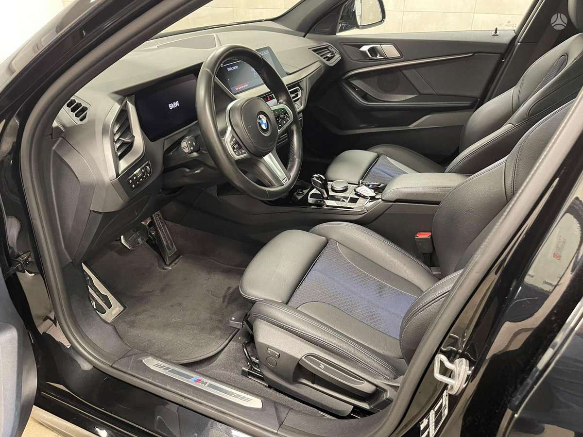 BMW 116, 1.5 l., hatchback
