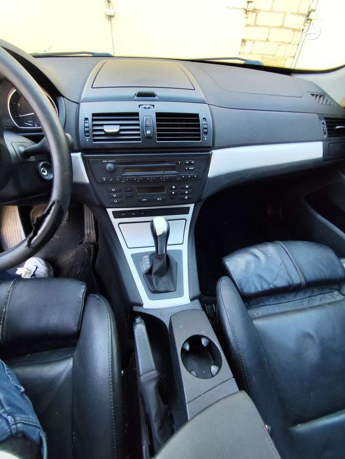 BMW X3, 2.0 l., off-road / crossover
