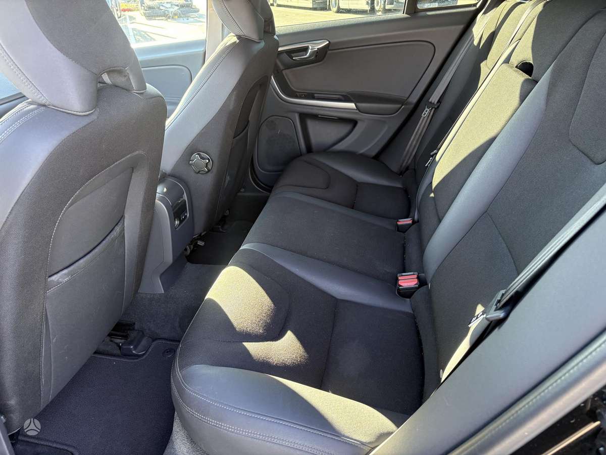 Volvo V60, 1.6 l., wagon