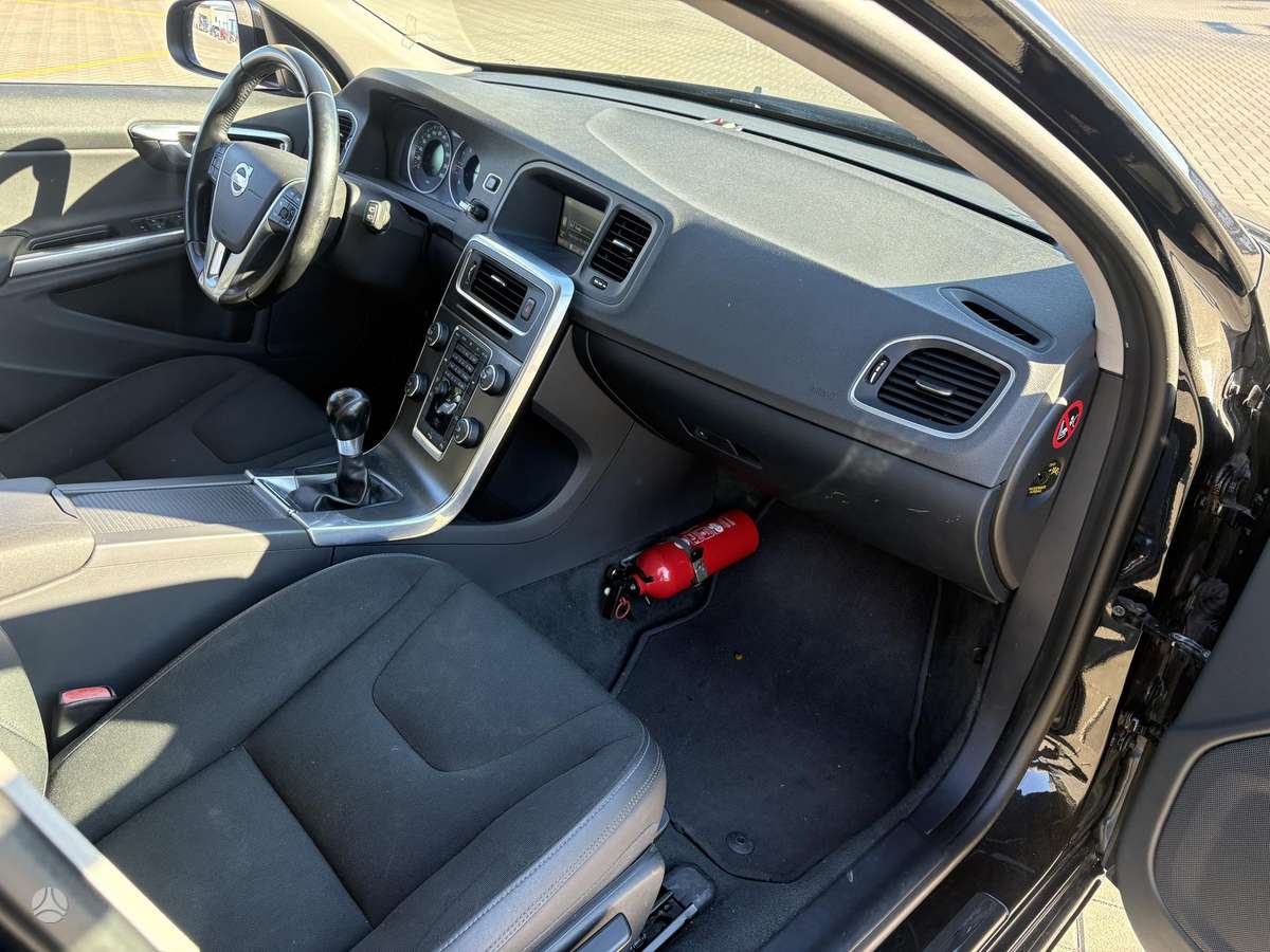 Volvo V60, 1.6 l., wagon