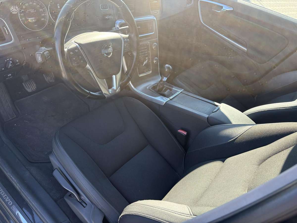 Volvo V60, 1.6 l., Универсал