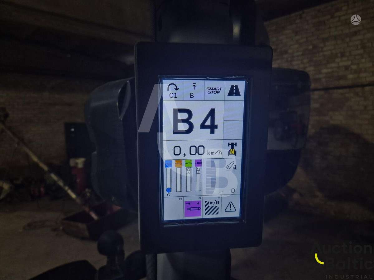 Claas Arion 650, traktori
