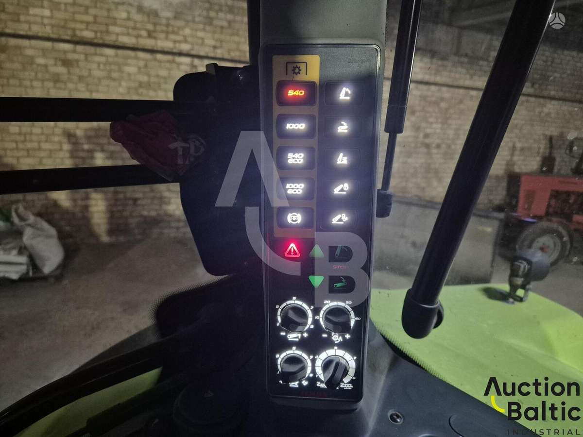 Claas Arion 650, traktori
