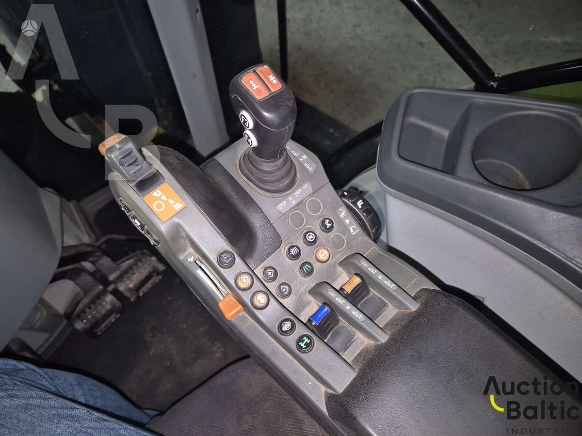 Claas Arion 650, тракторы