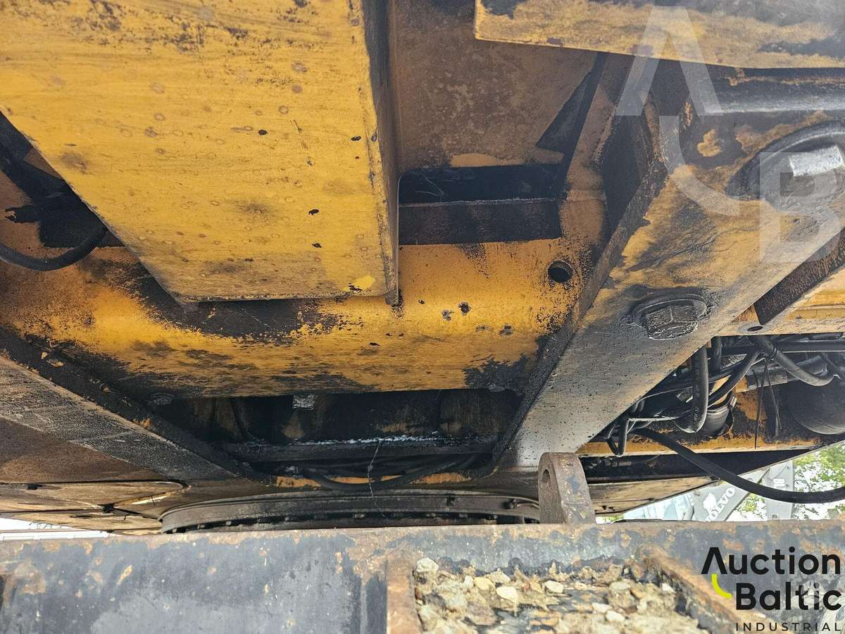 JCB JS 160 W, excavator