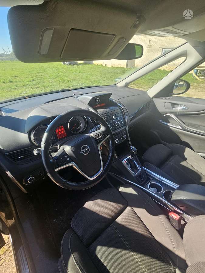 Opel Zafira