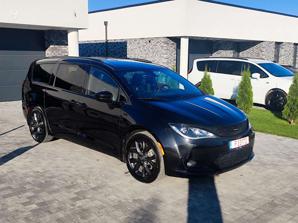 Chrysler Pacifica, Минивэн