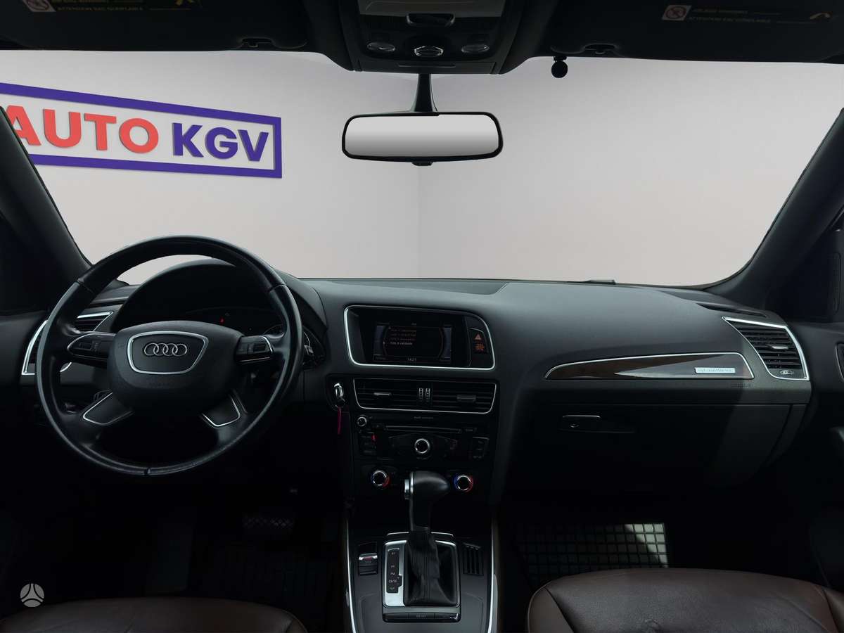 Audi Q5, 2.0 l., Внедорожник / Кроссовер