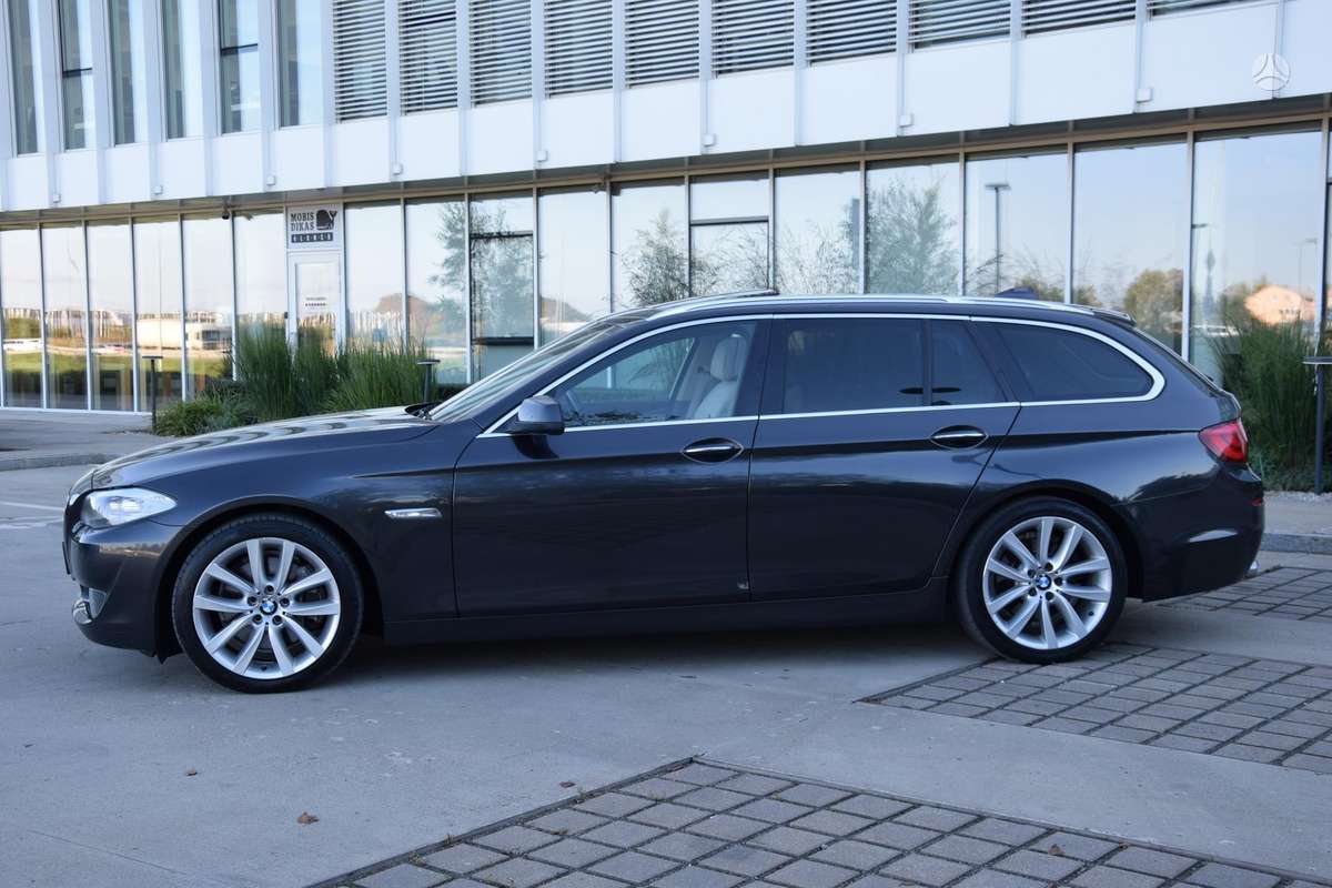 BMW 530, 3.0 l., Универсал
