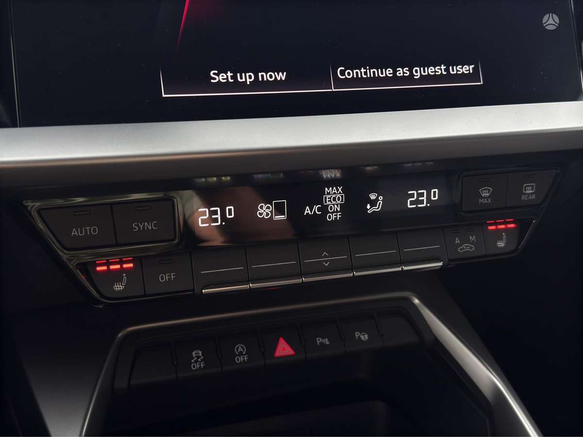 Audi A3, 1.5 l., hatchback