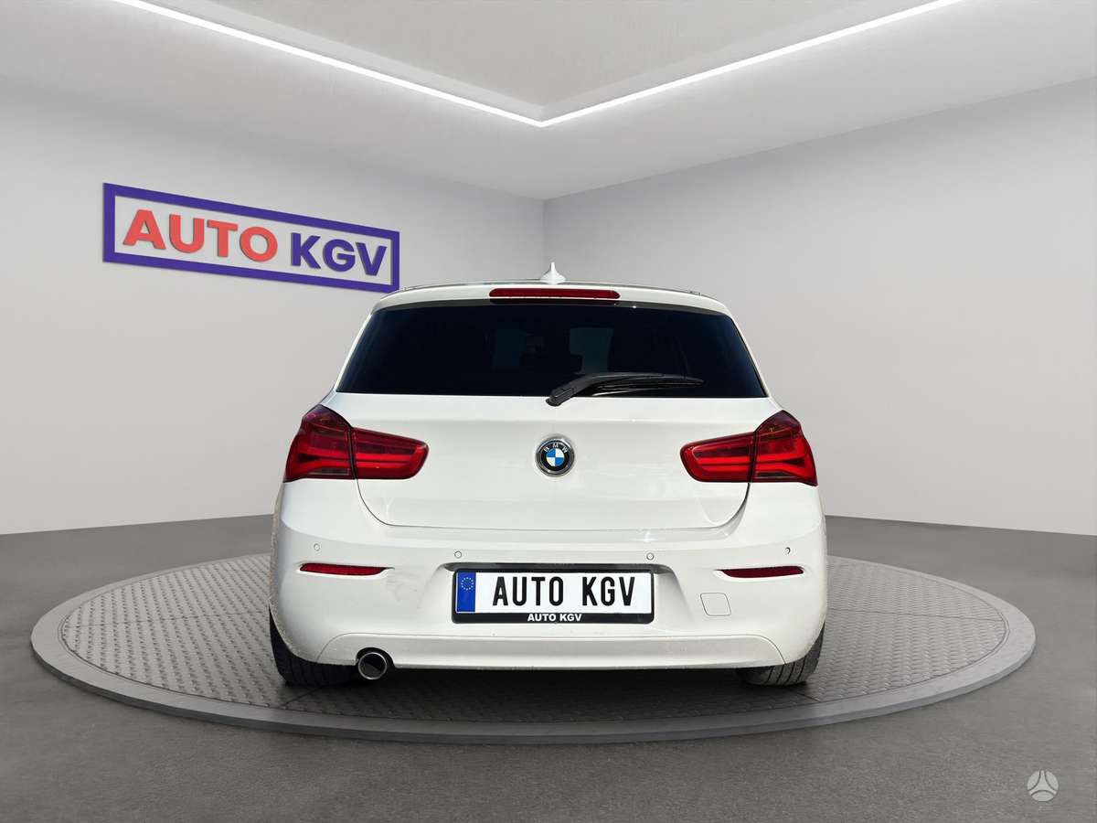 BMW 118, 1.5 l., Хэтчбек