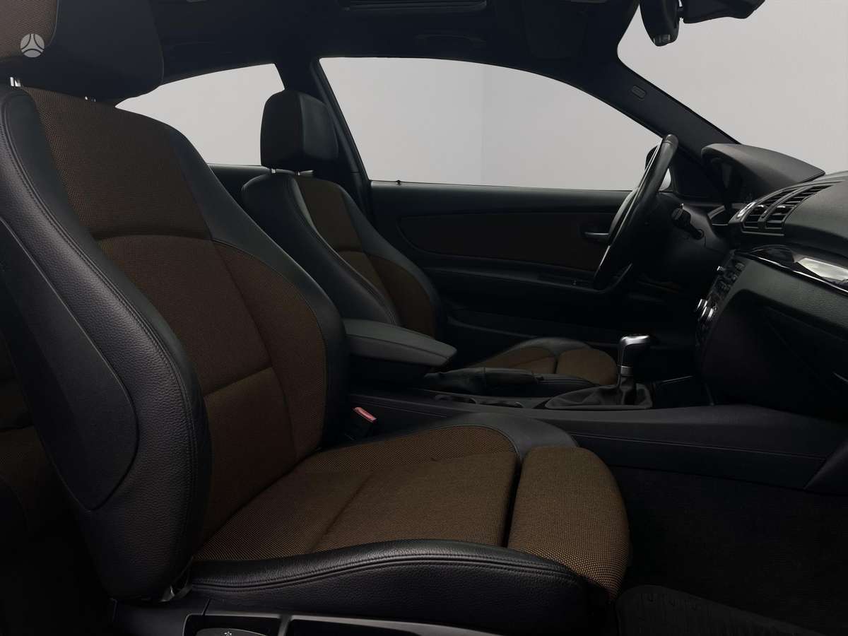 BMW 120, 2.0 l., hatchback