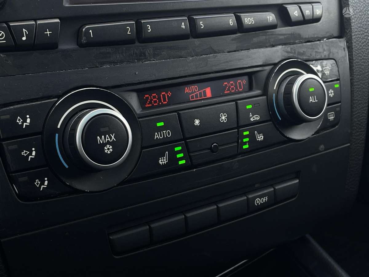 BMW 120, 2.0 l., hatchback