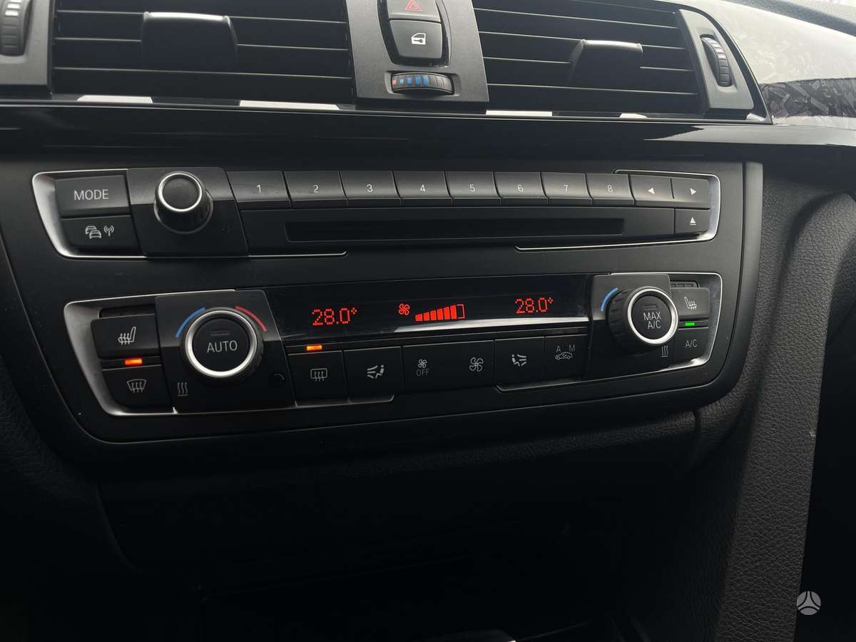 BMW 318, 2.0 l., universalas