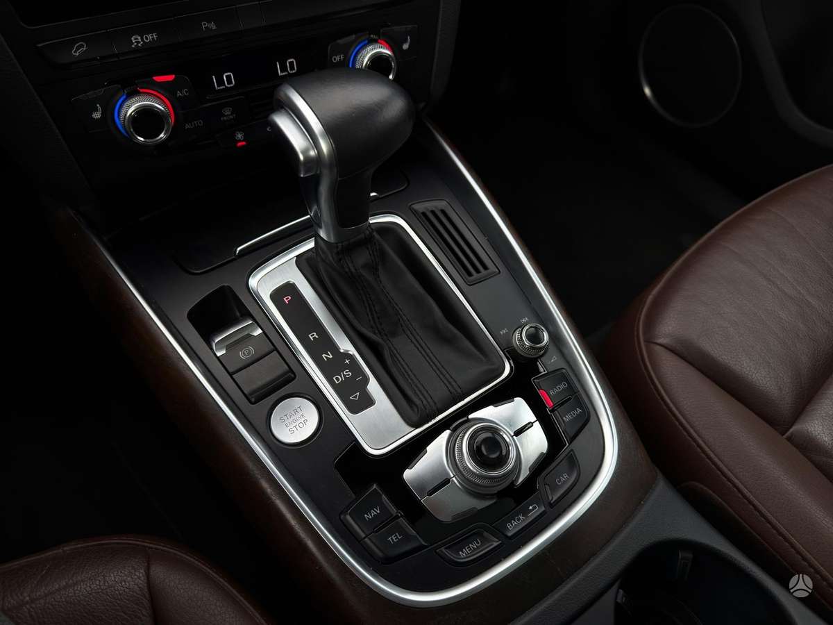 Audi Q5, 2.0 l., Внедорожник / Кроссовер