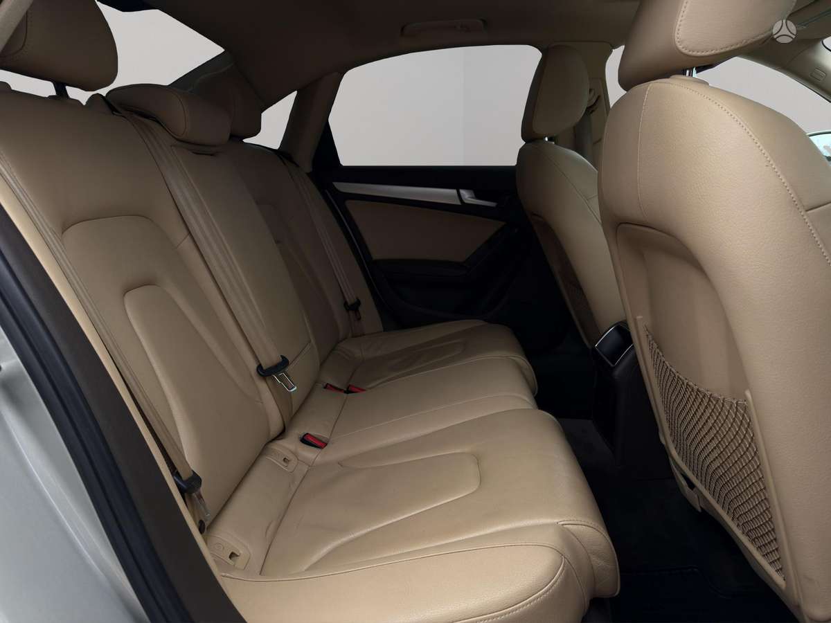 Audi A4, 2.0 l., sedanas