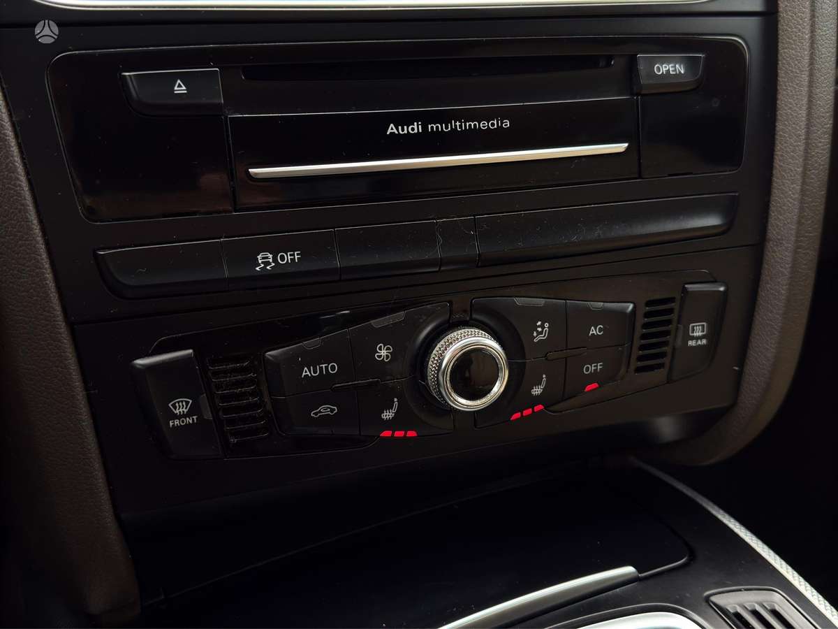 Audi A4, 2.0 l., sedanas