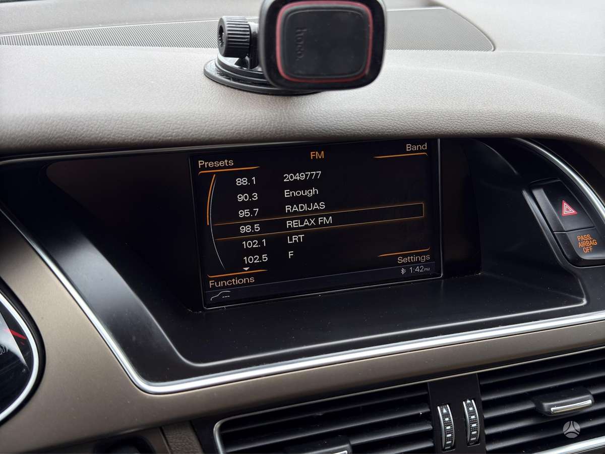 Audi A4, 2.0 l., sedanas
