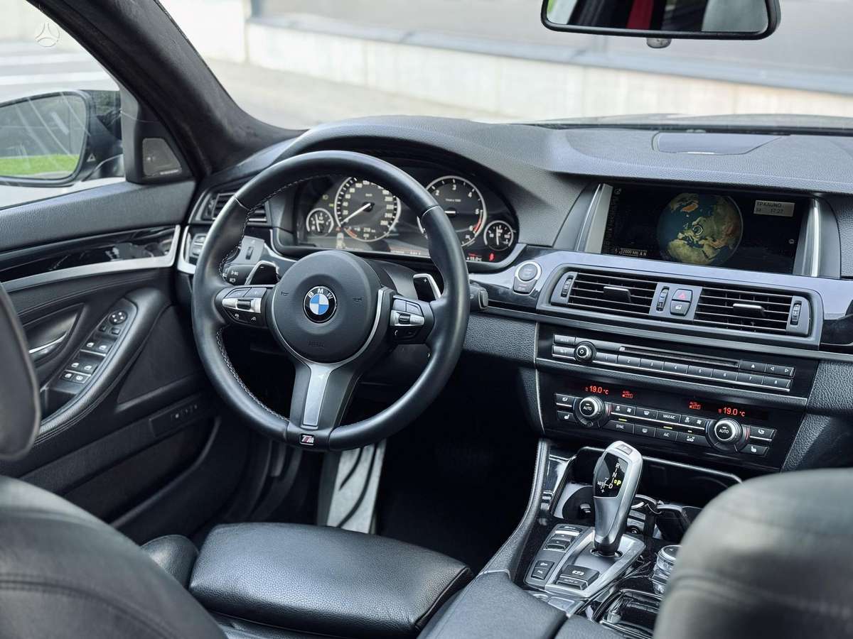 BMW 520, 2.0 l., Седан