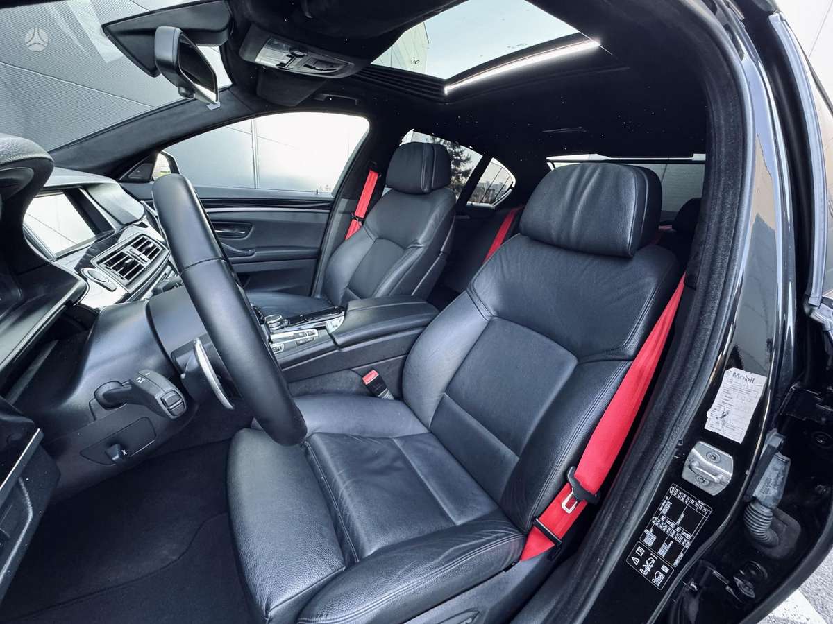 BMW 520, 2.0 l., Седан