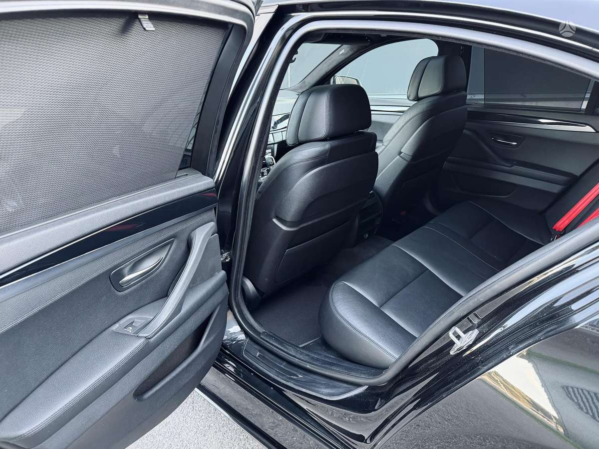 BMW 520, 2.0 l., Седан