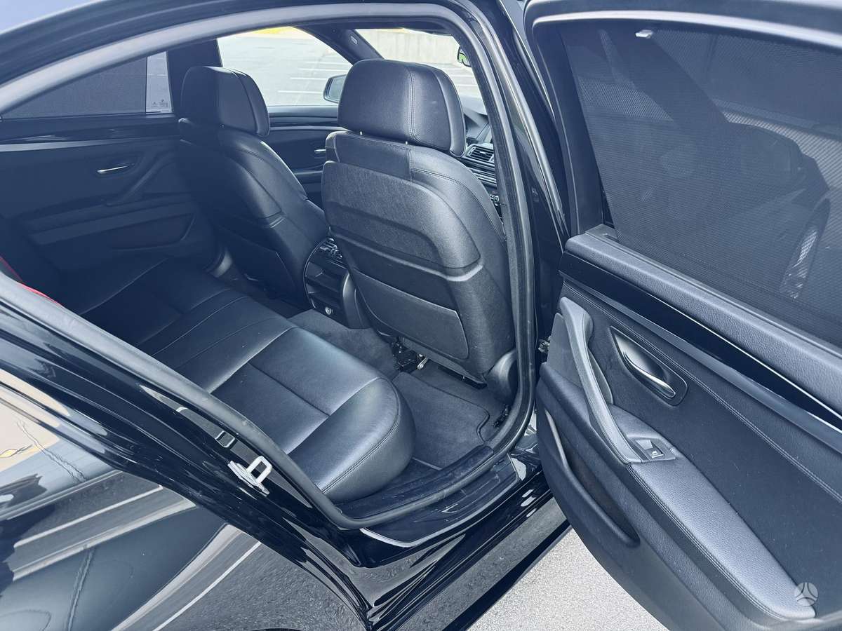 BMW 520, 2.0 l., Седан