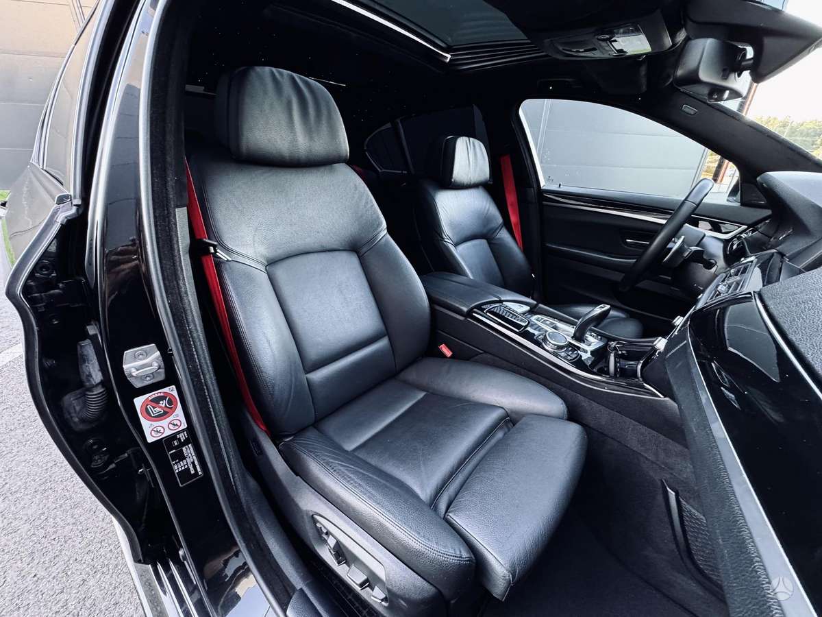 BMW 520, 2.0 l., Седан