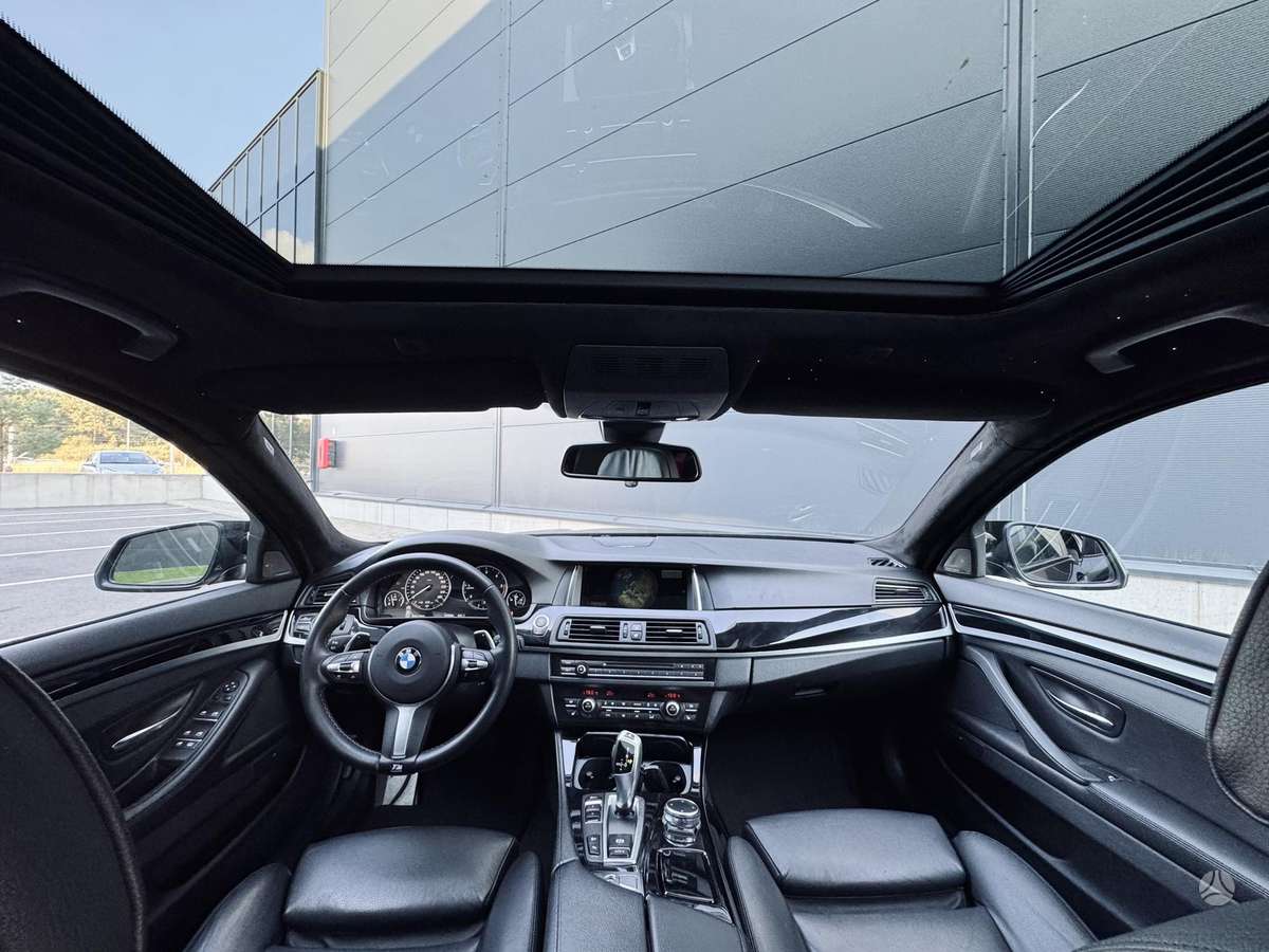 BMW 520, 2.0 l., Седан