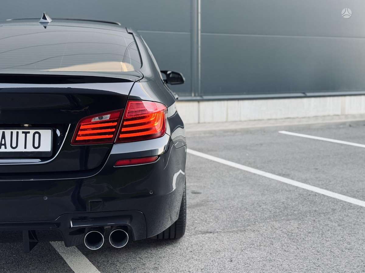 BMW 520, 2.0 l., Седан