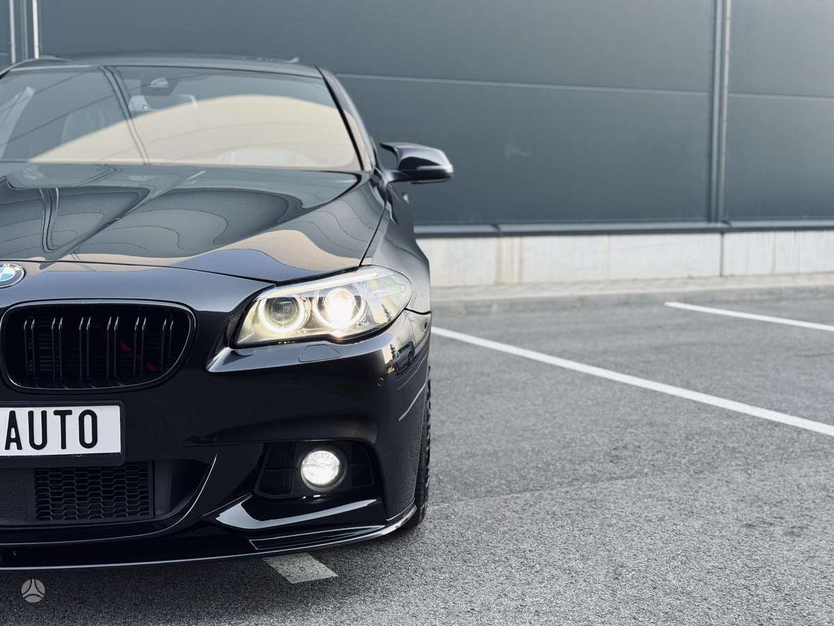 BMW 520, 2.0 l., Седан
