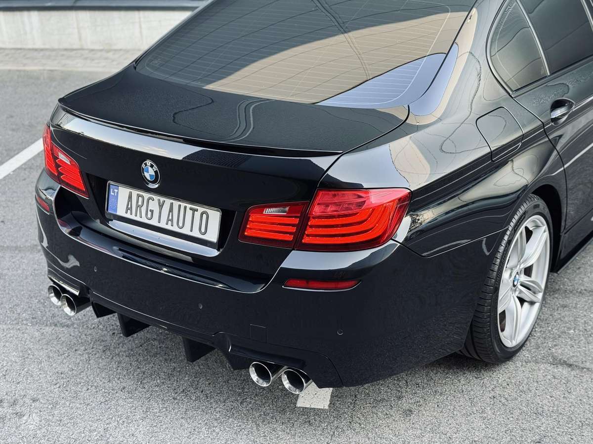 BMW 520, 2.0 l., Седан