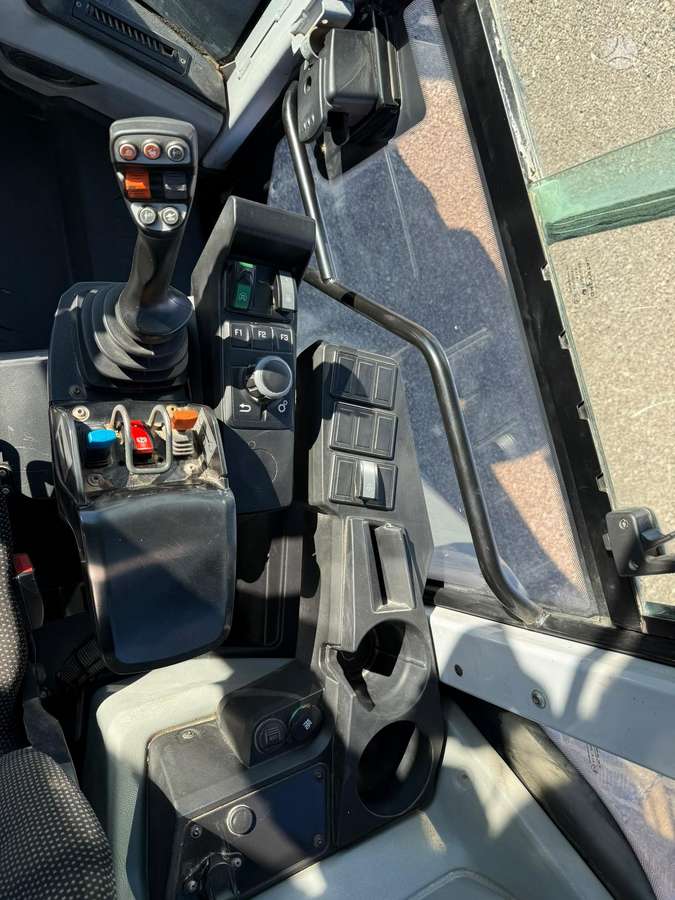 Wacker WL95, frontal loader