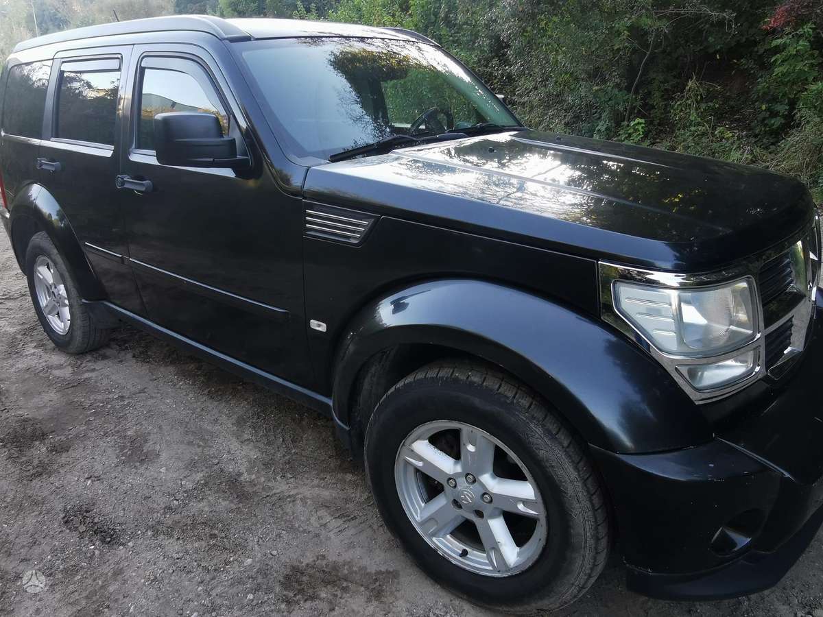 Dodge Nitro, 2.8 l., Внедорожник / Кроссовер