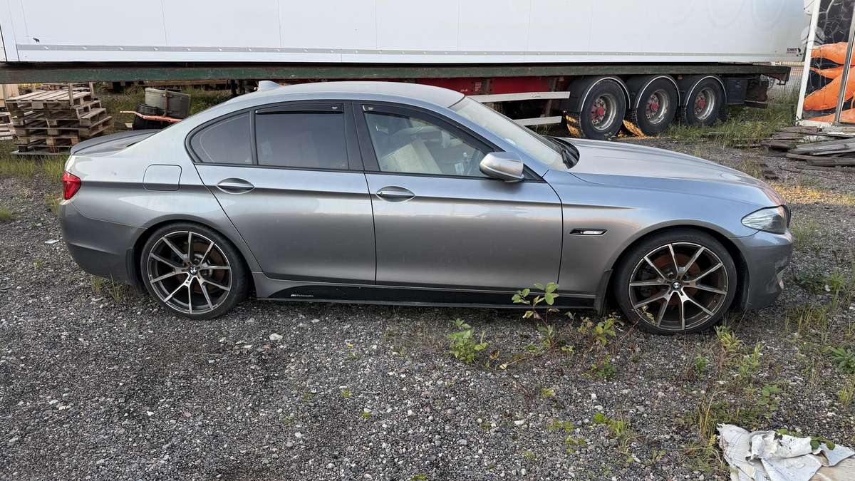 BMW 520 Viskas veikia