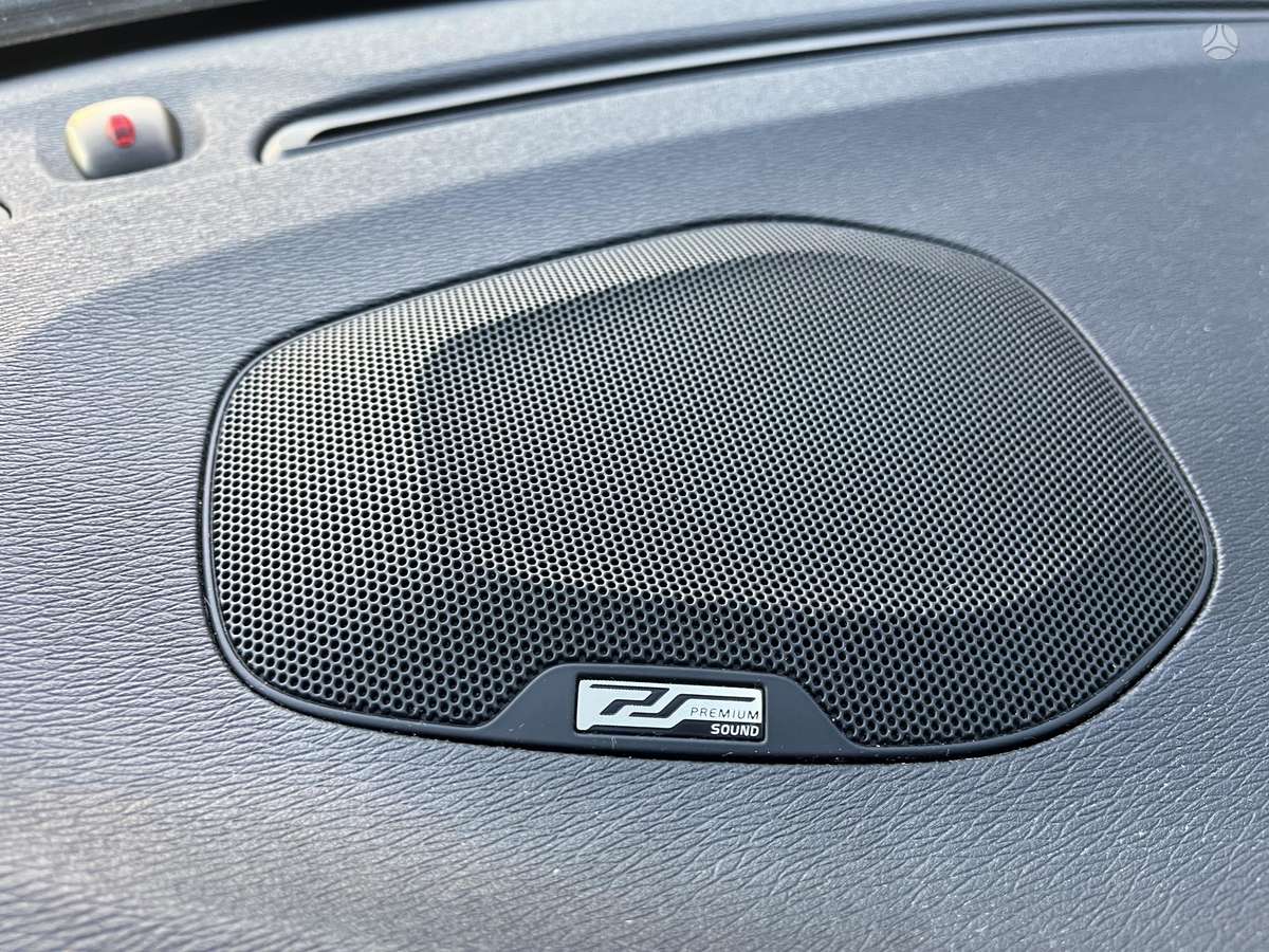Volvo V40, 1.6 l., Хэтчбек