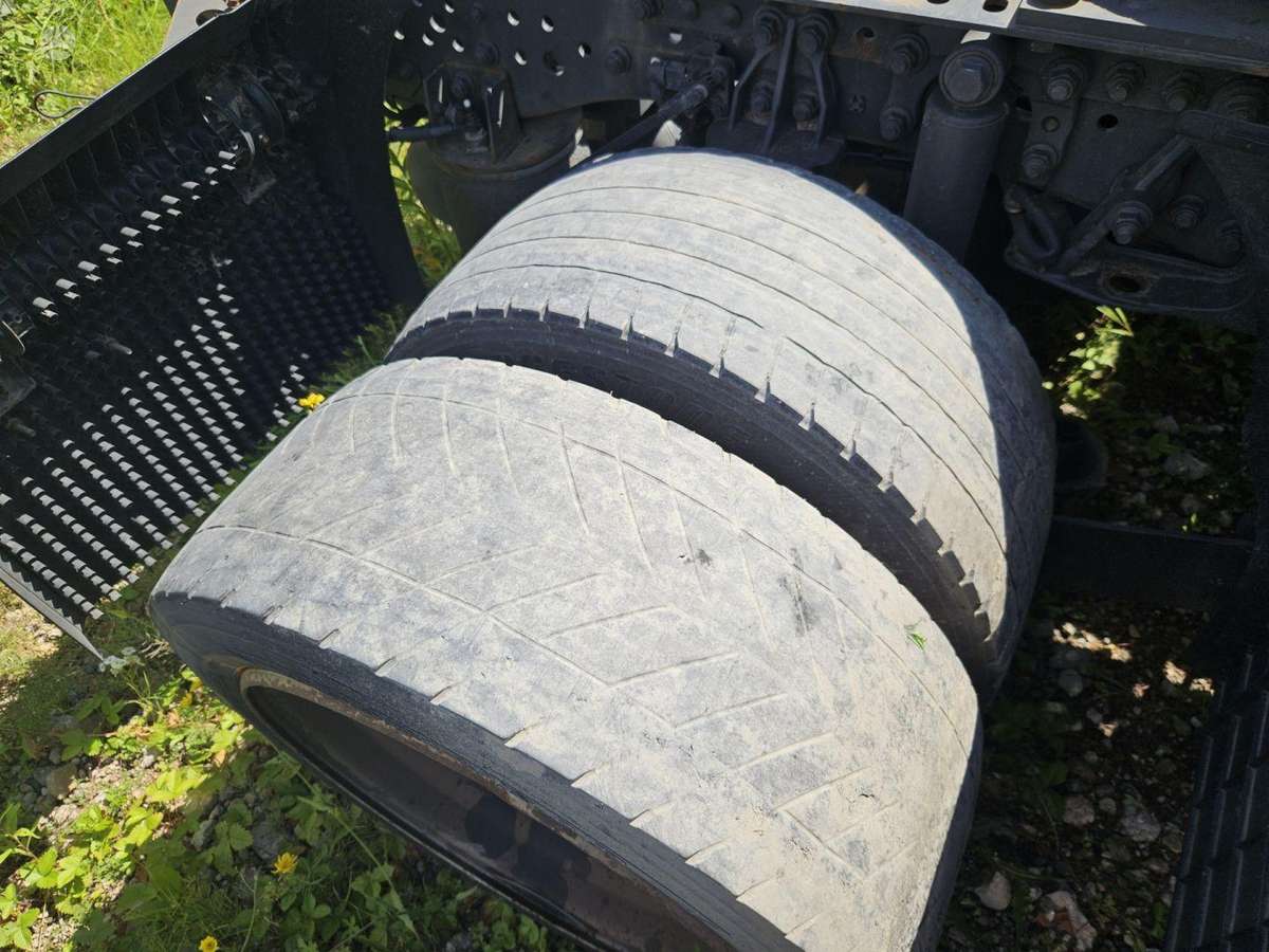 Mercedes-Benz 1845 Retarder Mega, double sleeper