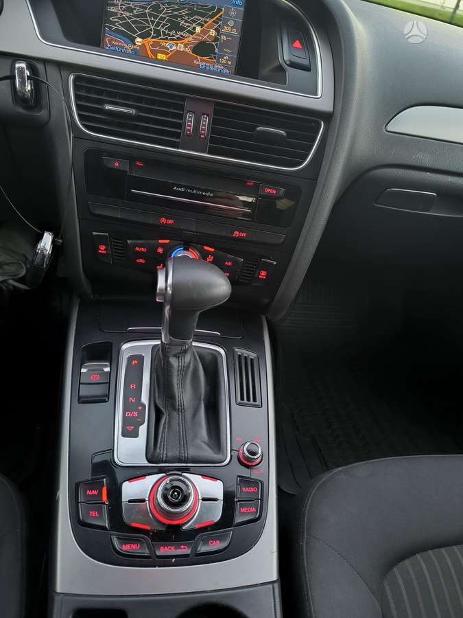 Audi A4, 2.0 l., universalas