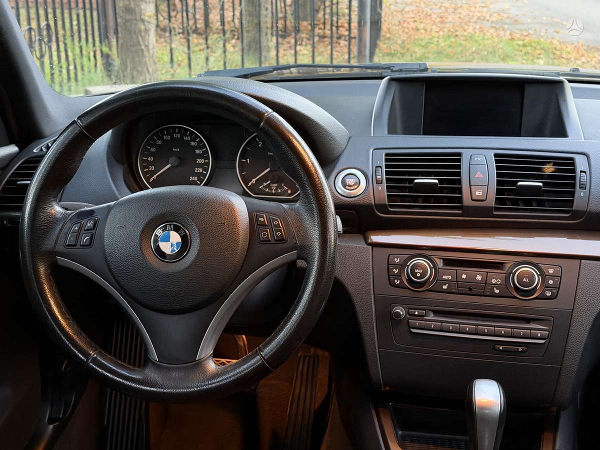 BMW 120, 2.0 l., Хэтчбек